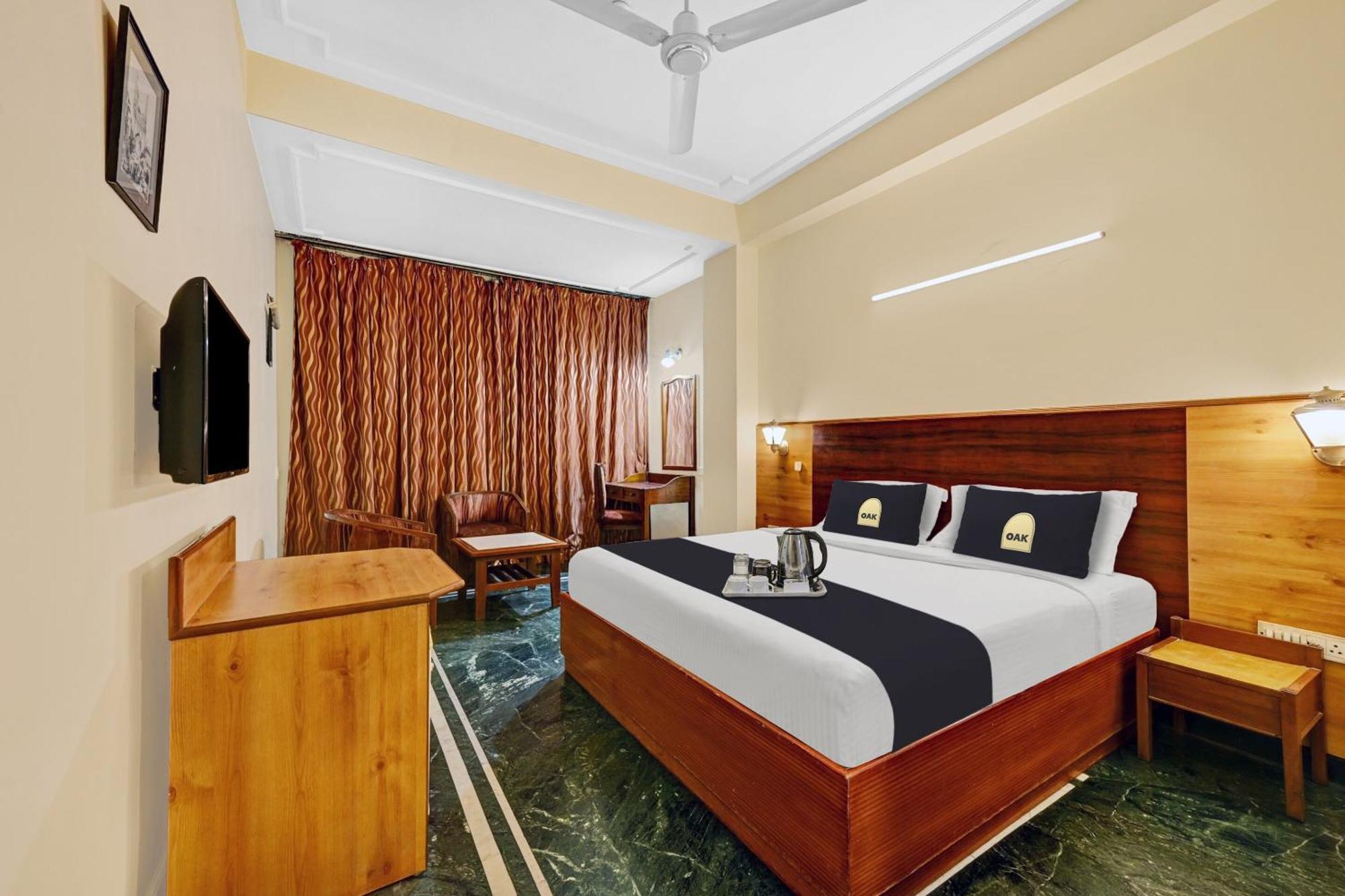 Super Townhouse Oak Hotel Belsons Taj Mahal 세쿤데라바드 외부 사진