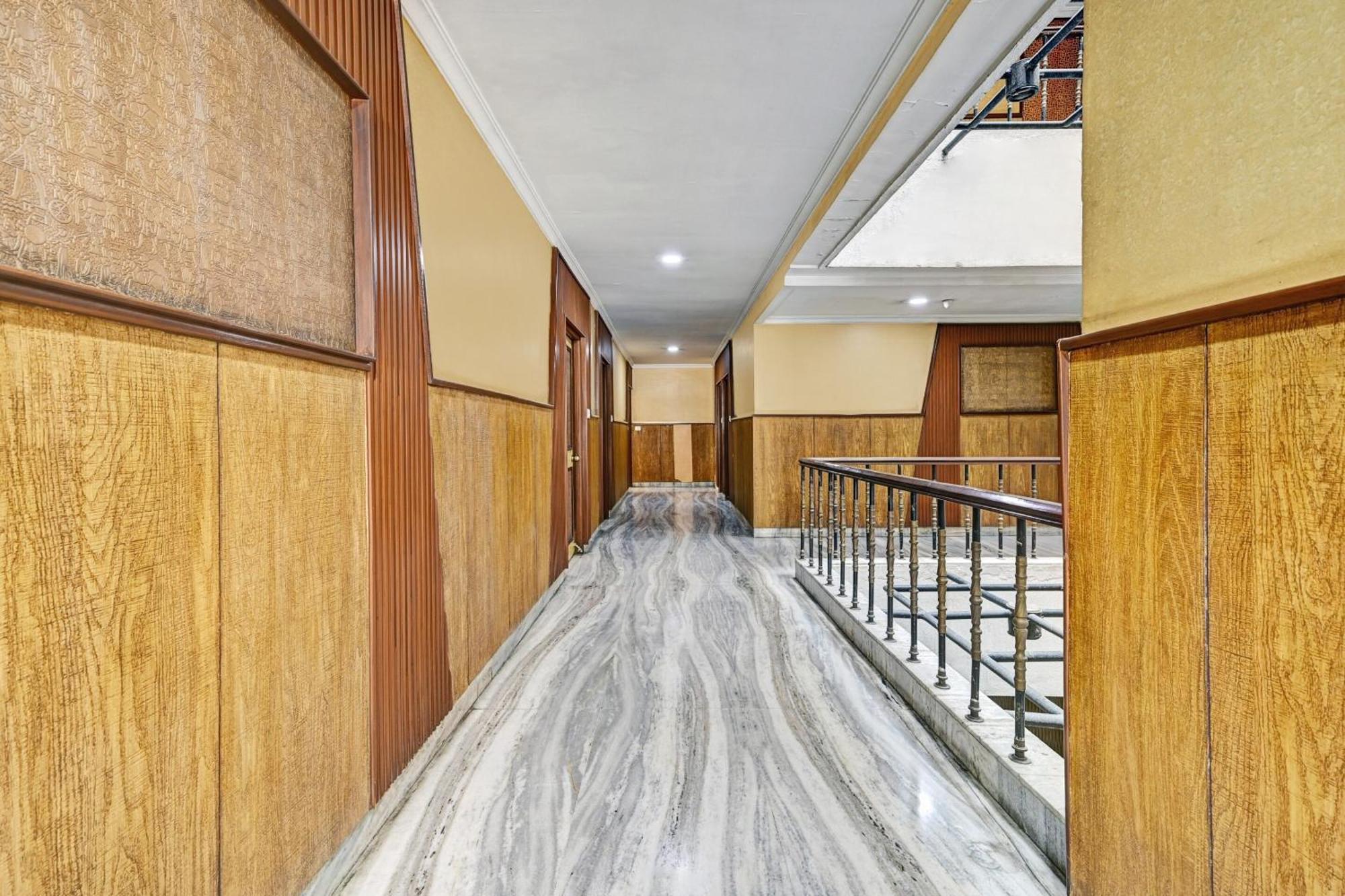 Super Townhouse Oak Hotel Belsons Taj Mahal 세쿤데라바드 외부 사진