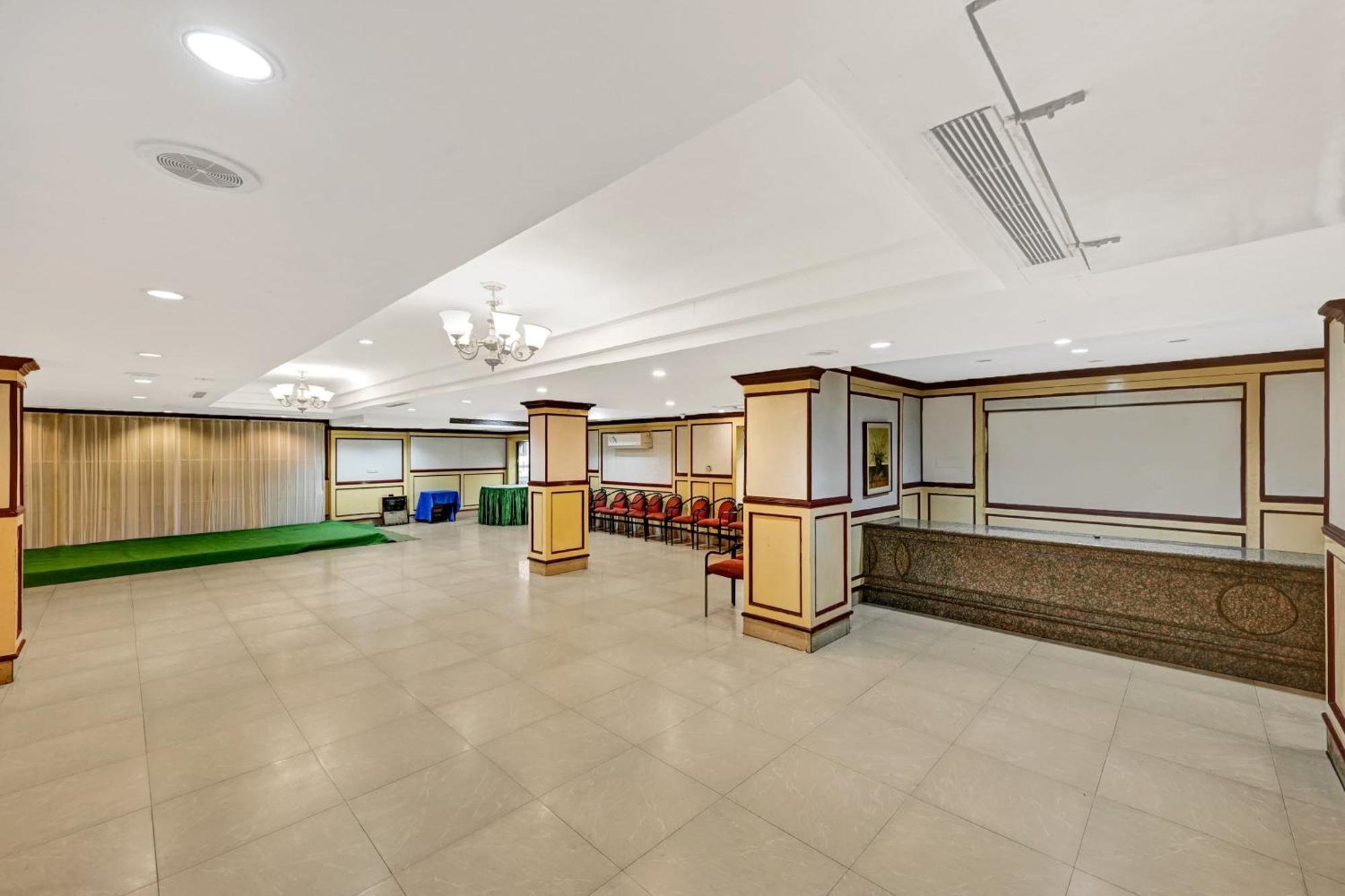 Super Townhouse Oak Hotel Belsons Taj Mahal 세쿤데라바드 외부 사진