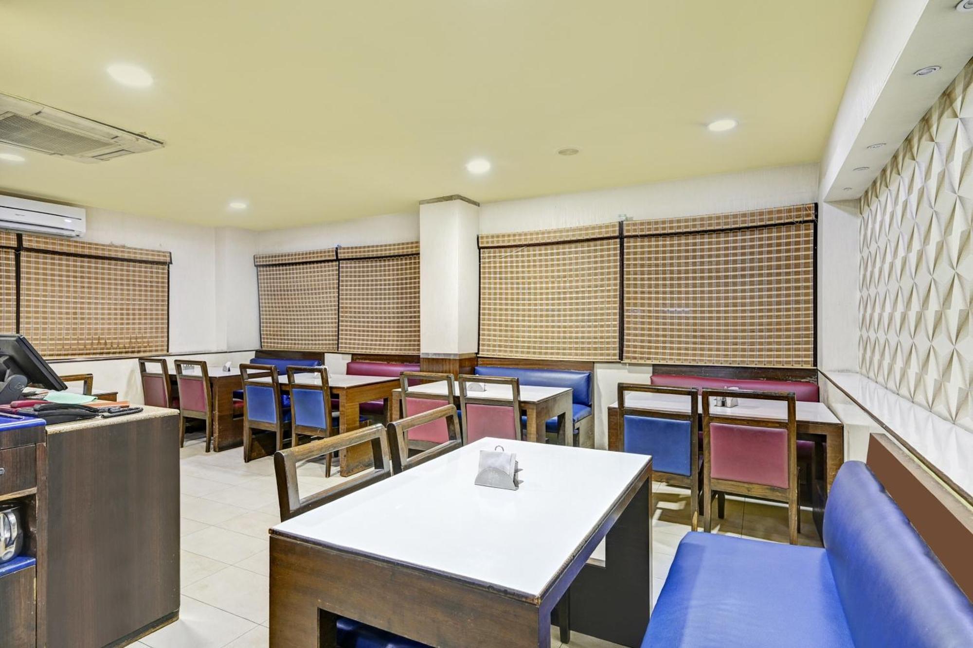 Super Townhouse Oak Hotel Belsons Taj Mahal 세쿤데라바드 외부 사진